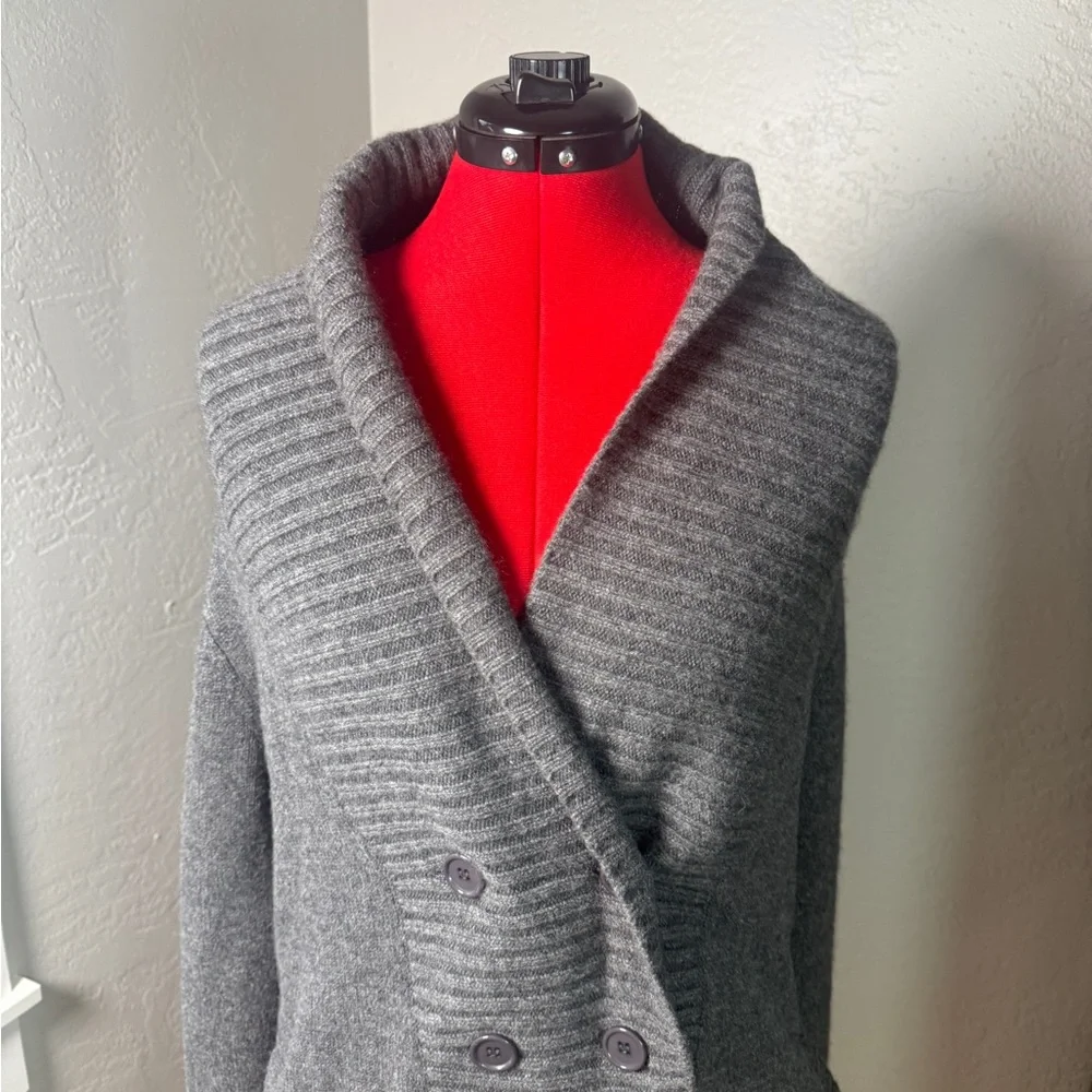 Sofie The Label luxurious sofie